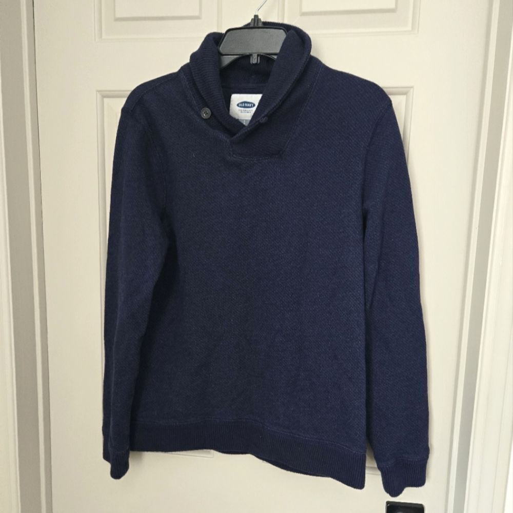 Old Navy sweater size S